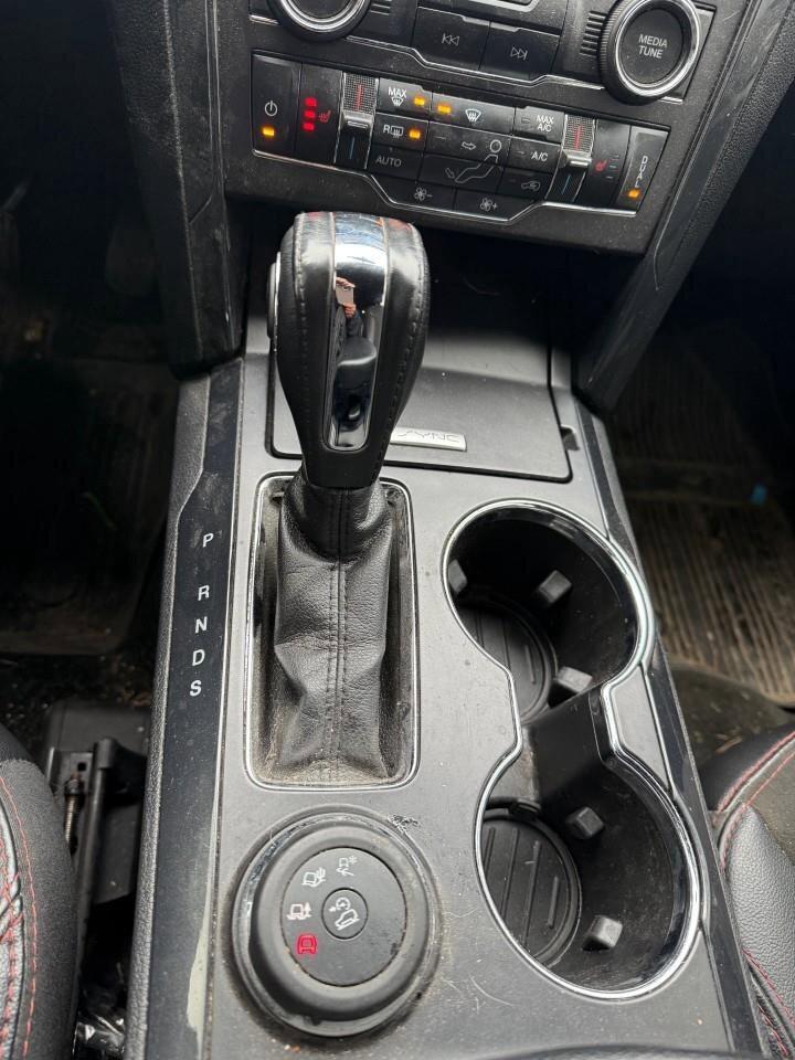 2018 Ford Explorer XLT   7 PASSENGER SEATING   ALL WEATHER MATS Photo