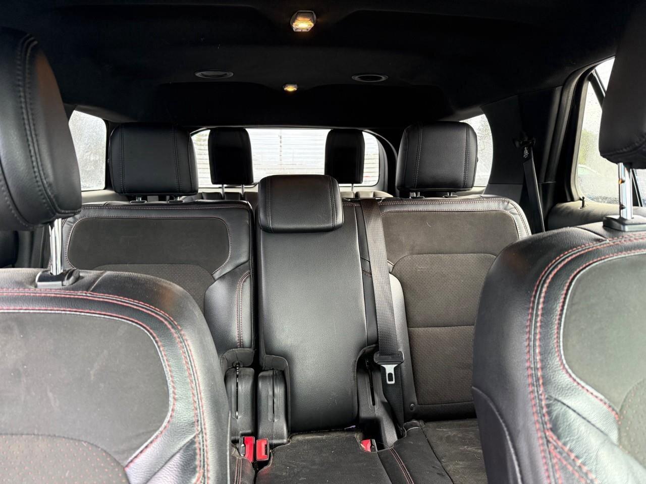 2018 Ford Explorer XLT   7 PASSENGER SEATING   ALL WEATHER MATS Photo