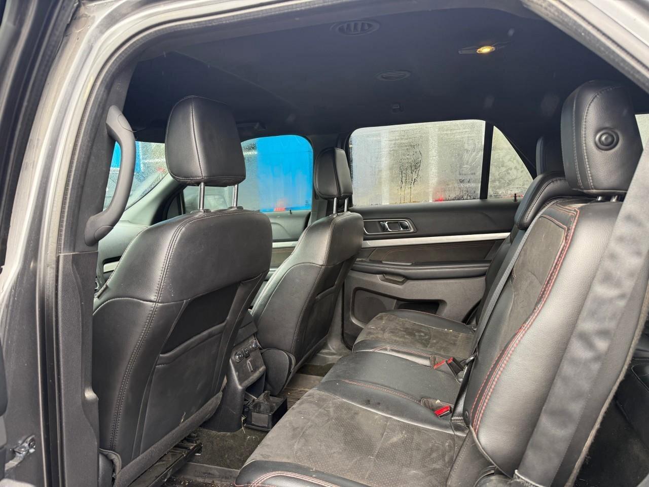 2018 Ford Explorer XLT   7 PASSENGER SEATING   ALL WEATHER MATS Photo