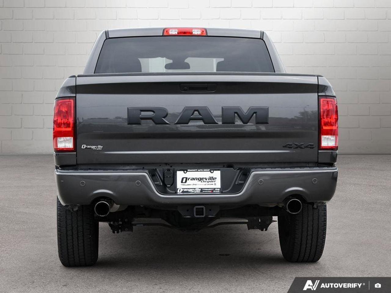2022 RAM 1500 Classic ExpressBLACK EXPRESS, NIGHT, HEMI, CREW, 4X4, TOW Photo