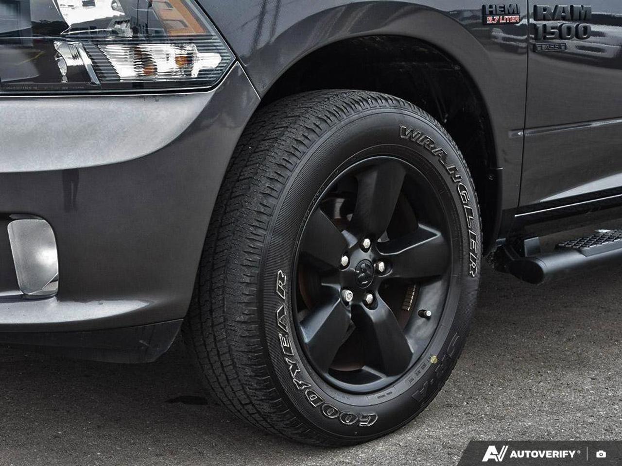 2022 RAM 1500 Classic ExpressBLACK EXPRESS, NIGHT, HEMI, CREW, 4X4, TOW Photo