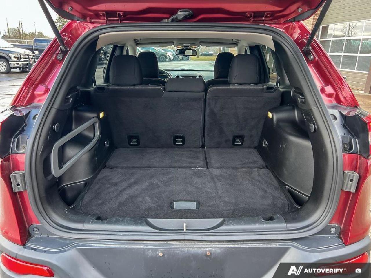 2016 Jeep Cherokee North   NAV   V6   HTD STEERING WHEEL NAV   V6   H Photo