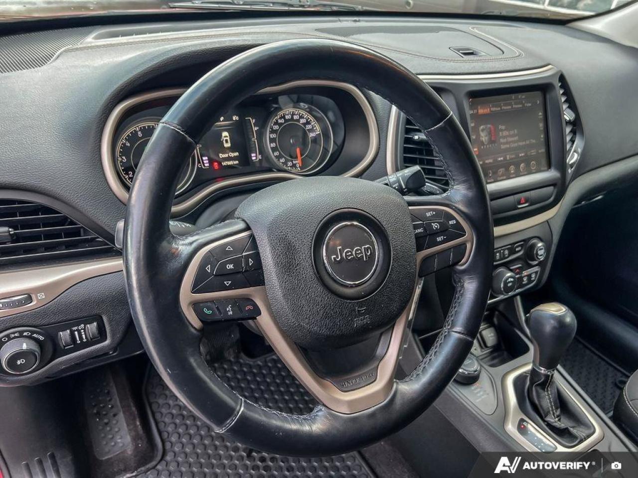 2016 Jeep Cherokee North   NAV   V6   HTD STEERING WHEEL NAV   V6   H Photo