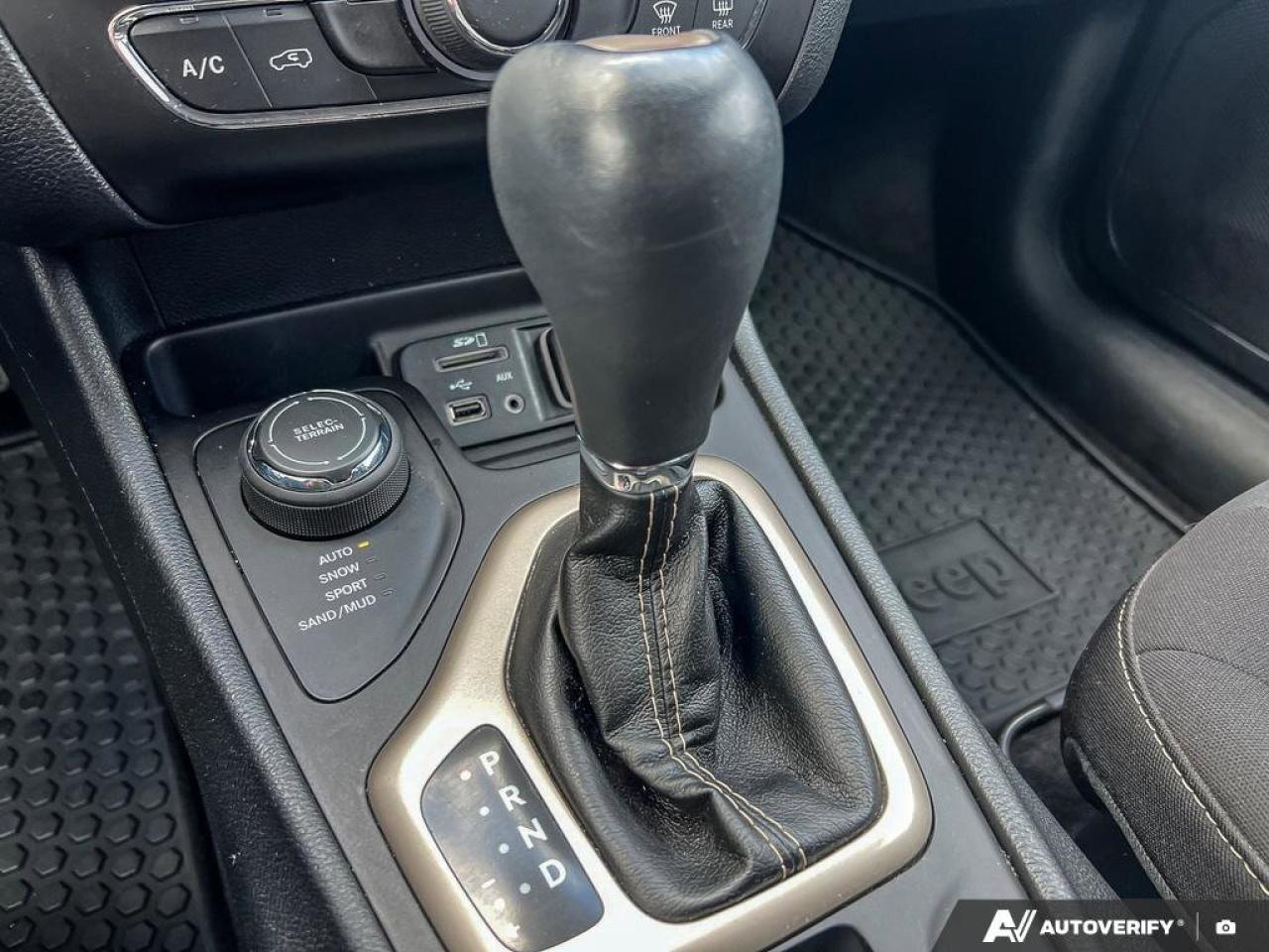 2016 Jeep Cherokee North   NAV   V6   HTD STEERING WHEEL NAV   V6   H Photo