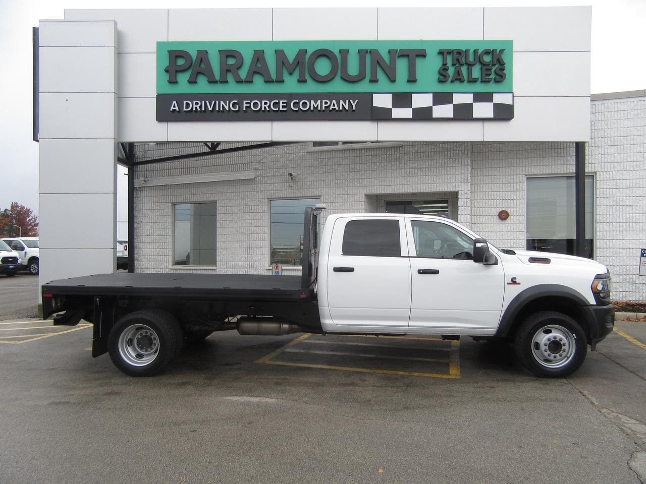 2024 RAM 5500 4X4 DIESEL CREW CAB 12 FT  FLAT DECK / GOOSE NECK Photo