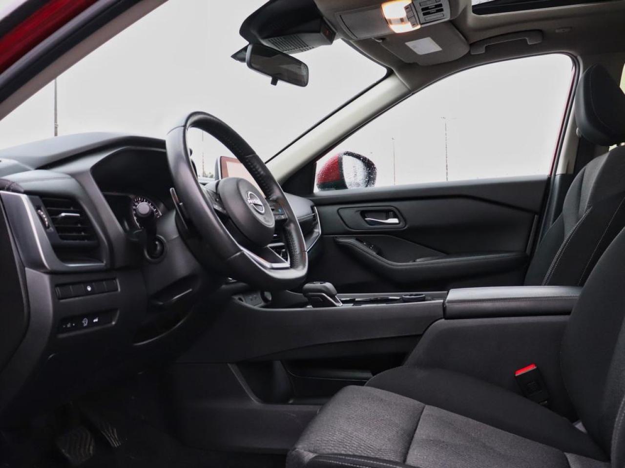 2024 Nissan Rogue SV Moonroof  - Moonroof -  Power Liftgate Photo