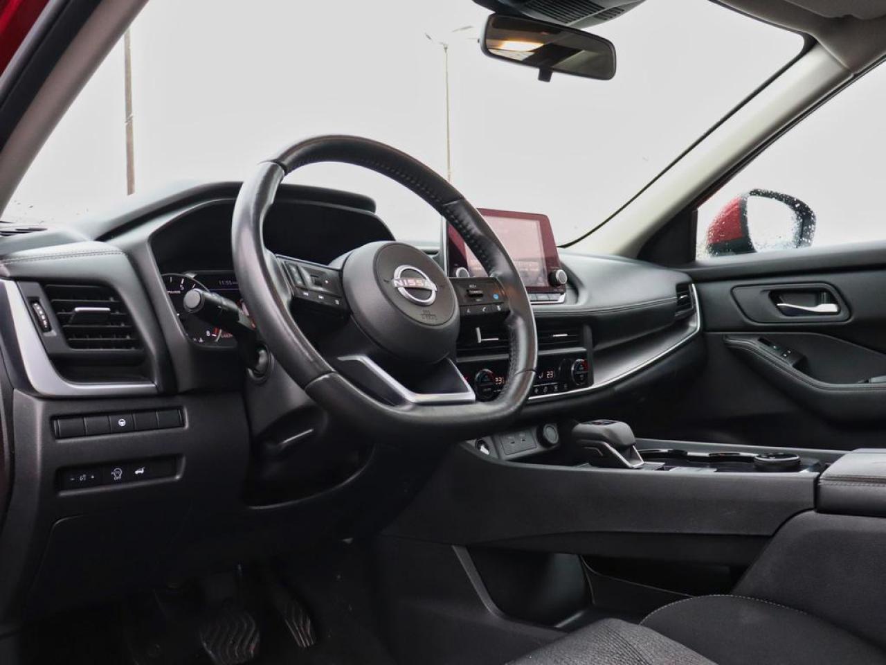 2024 Nissan Rogue SV Moonroof  - Moonroof -  Power Liftgate Photo