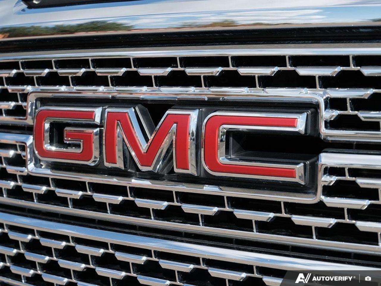 2021 GMC Sierra 1500 DenaliDENALI, CREW, 4X4, 5.3L, NAV, ROOF, 1-OWNER! Photo