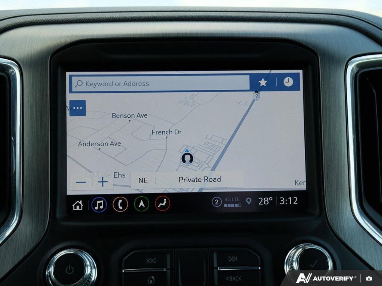 2021 GMC Sierra 1500 DenaliDENALI, CREW, 4X4, 5.3L, NAV, ROOF, 1-OWNER! Photo