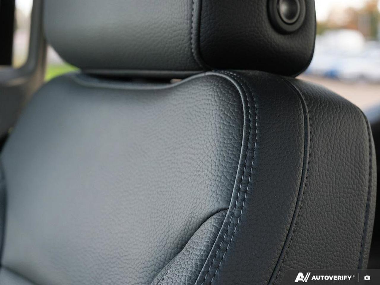 2021 GMC Sierra 1500 DenaliDENALI, CREW, 4X4, 5.3L, NAV, ROOF, 1-OWNER! Photo