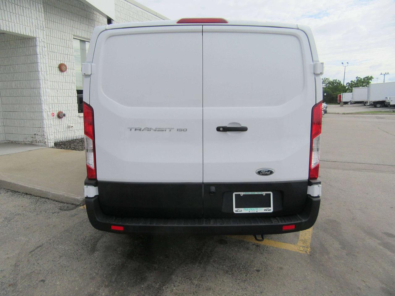 2025 Ford Transit Cargo Van T-150 LOWROOF 130” WB CARGO VAN Photo4