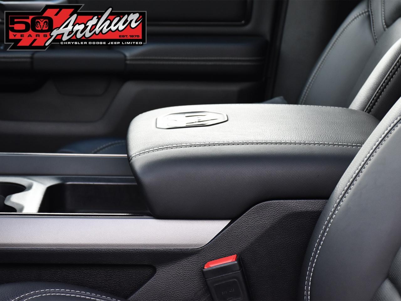 2025 RAM 1500 SPORT NIGHT CREW CAB 4X4 Photo