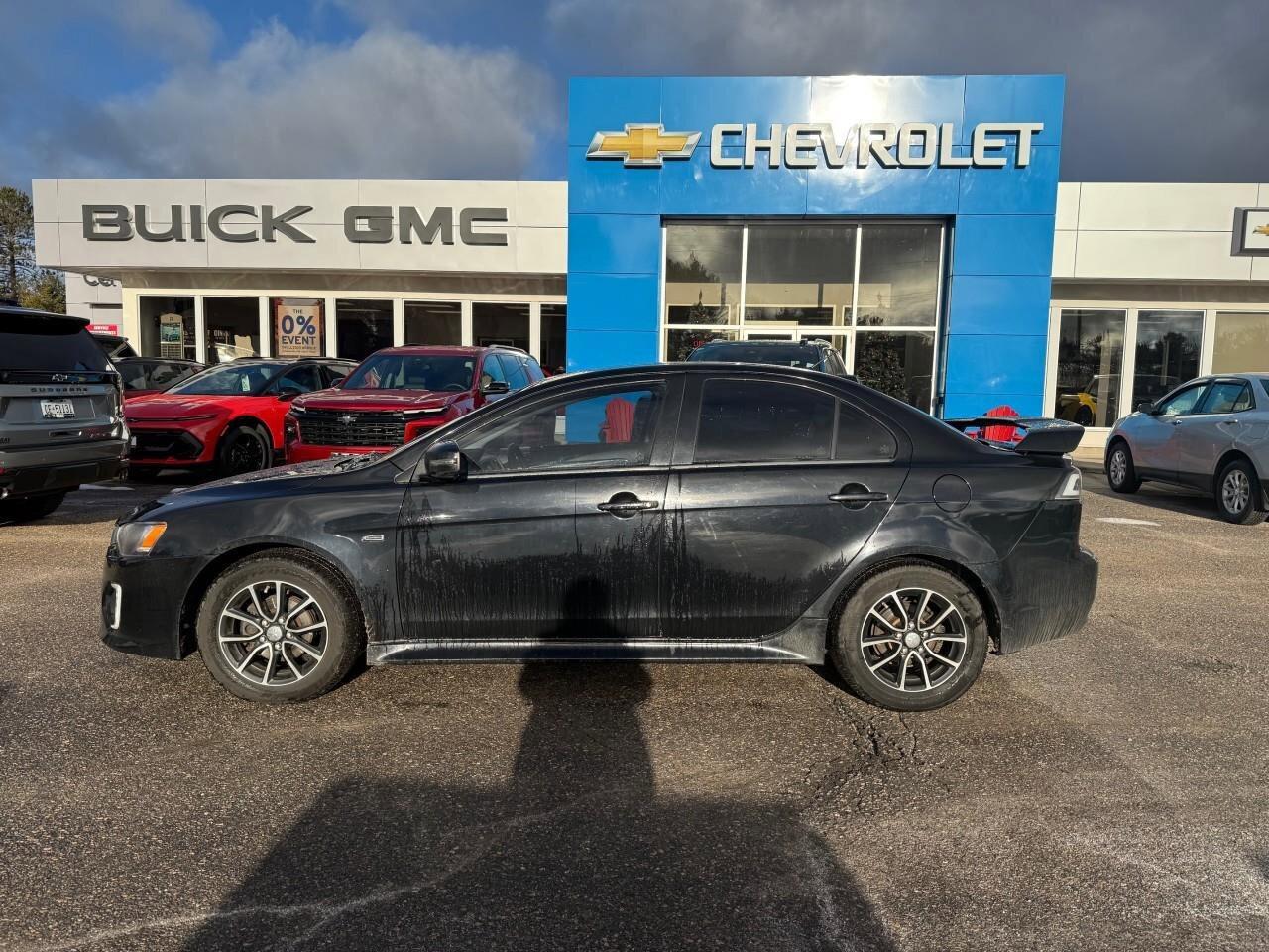 2017 Mitsubishi Lancer ES   SLICK AND SHARP Photo2