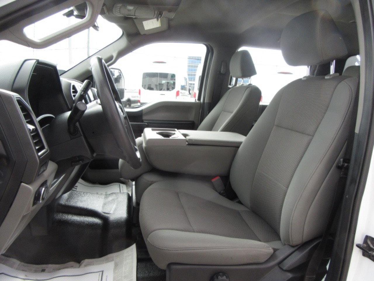 2022 Ford F-550 DIESEL CREW CAB 4X4 WITH 12FT STEEL DUMP BOX Photo