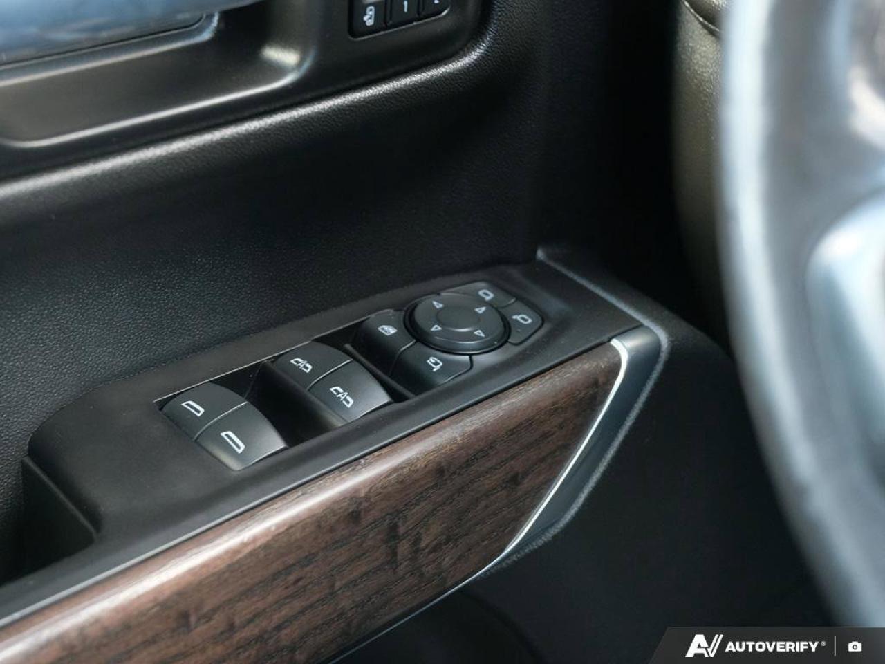 2021 GMC Sierra 1500 DenaliDENALI, CREW, 6.2L, 4X4, NAV, ROOF, HEATED/C Photo