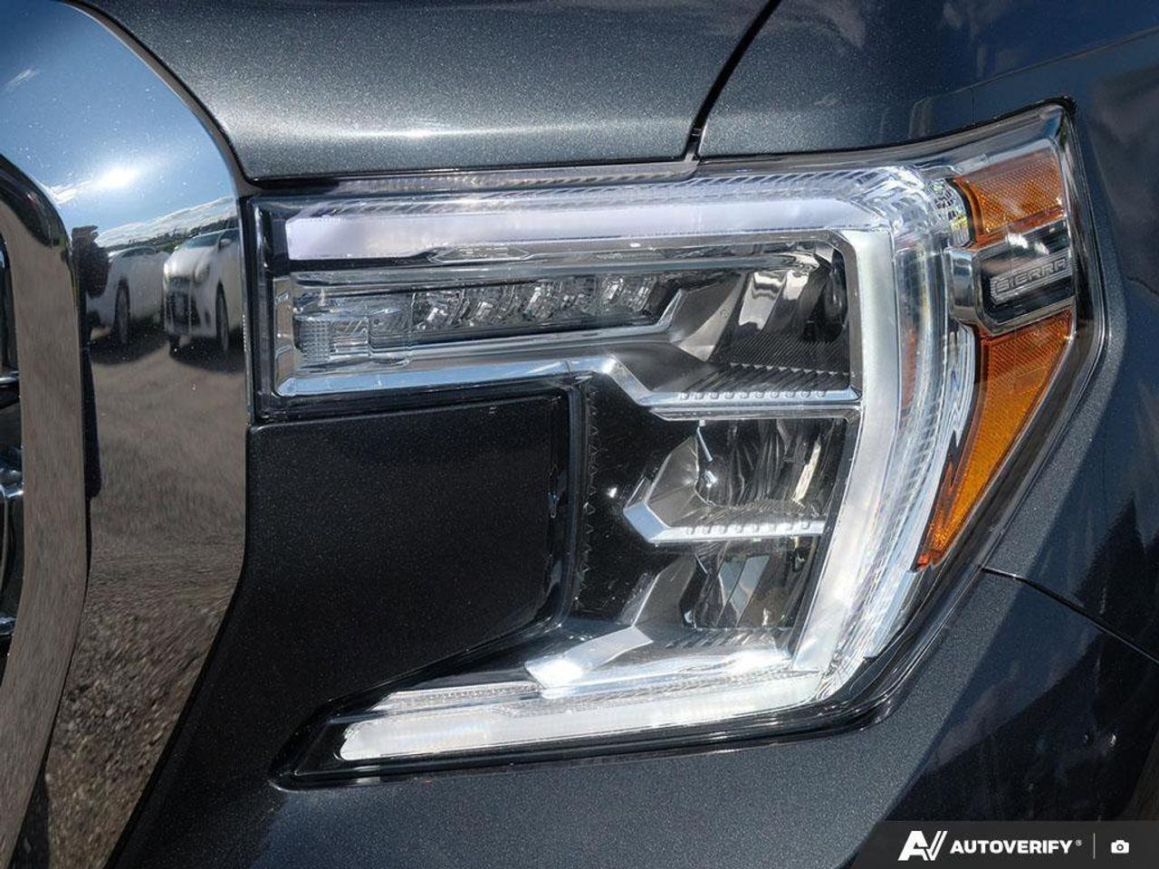 2021 GMC Sierra 1500 DenaliDENALI, CREW, 6.2L, 4X4, NAV, ROOF, HEATED/C Photo