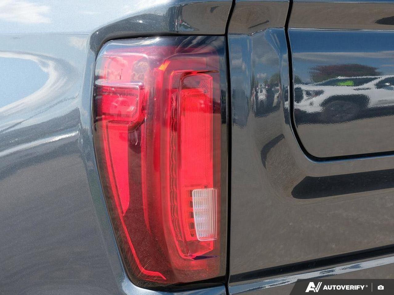 2021 GMC Sierra 1500 DenaliDENALI, CREW, 6.2L, 4X4, NAV, ROOF, HEATED/C Photo