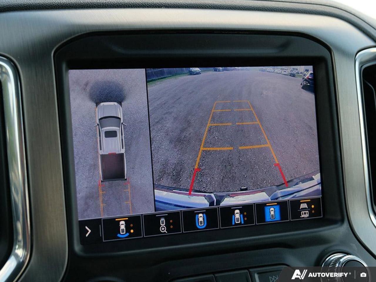 2021 GMC Sierra 1500 DenaliDENALI, CREW, 6.2L, 4X4, NAV, ROOF, HEATED/C Photo