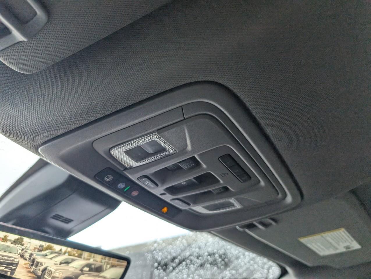 2021 GMC Sierra 1500 DenaliDENALI, CREW, 6.2L, 4X4, NAV, ROOF, HEATED/C Photo