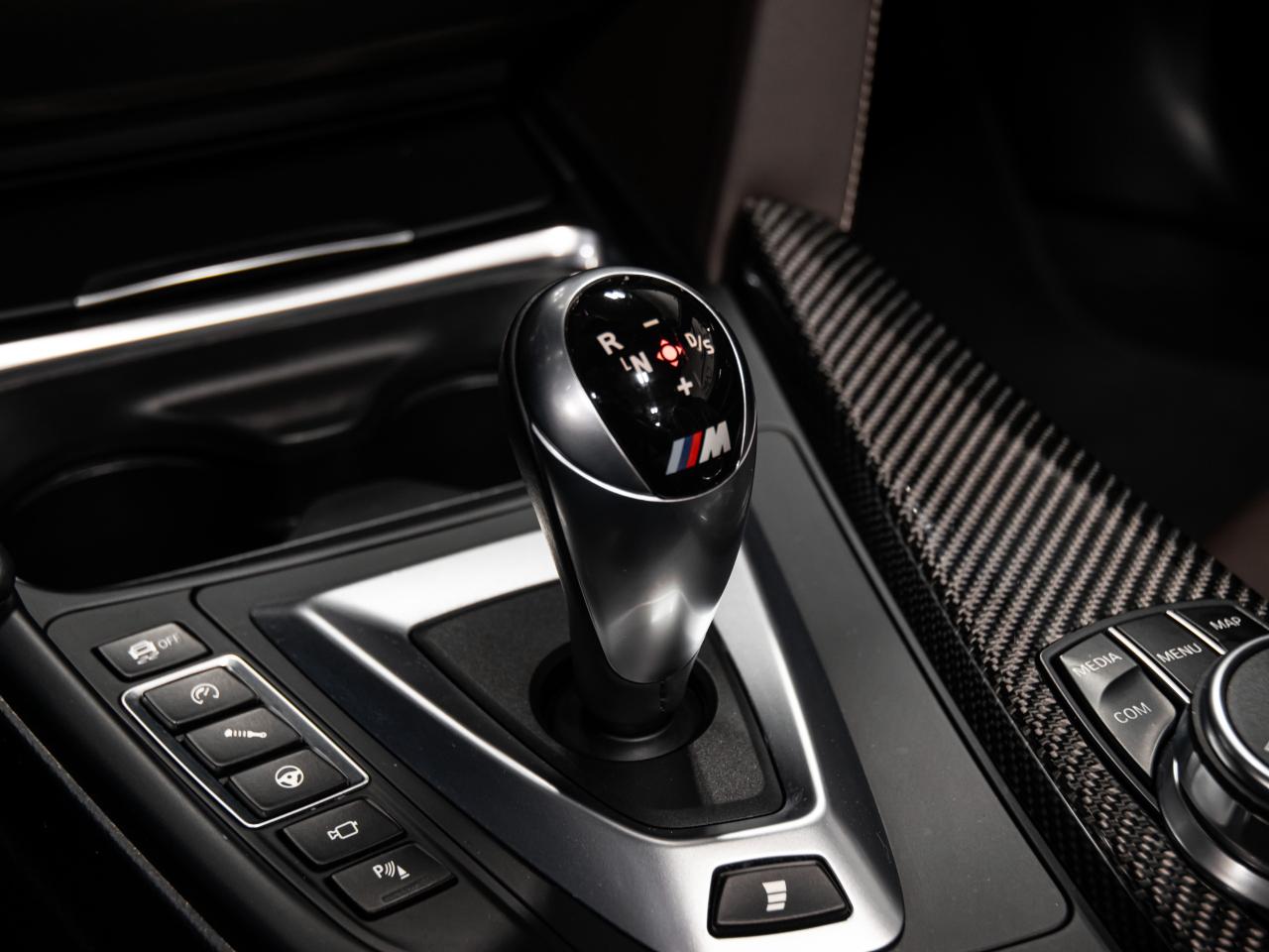 2018 BMW M4 Convertible M TwinPower Turbo 425 HP Carbon Fibre Photo