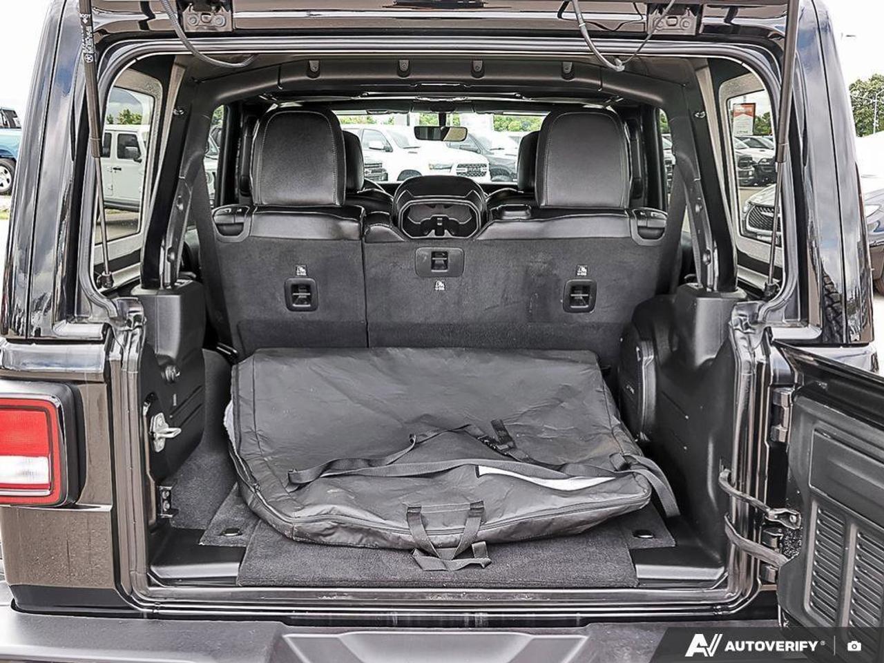 2023 Jeep Wrangler Sahara AltitudeSAHARA ALTITUDE, 4X4, 2.0T, NAV, HT Photo