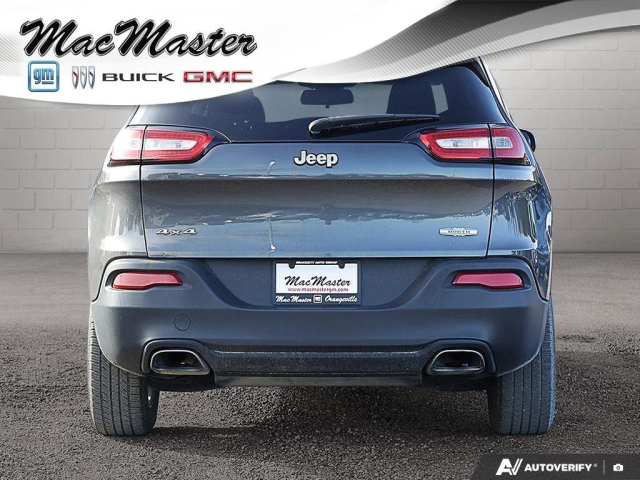 2015 Jeep Cherokee LatitudeNORTH, 4X4, V6, HEATED CLOTH, AS-TRADED! Photo