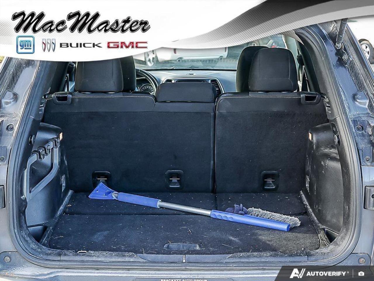 2015 Jeep Cherokee LatitudeNORTH, 4X4, V6, HEATED CLOTH, AS-TRADED! Photo