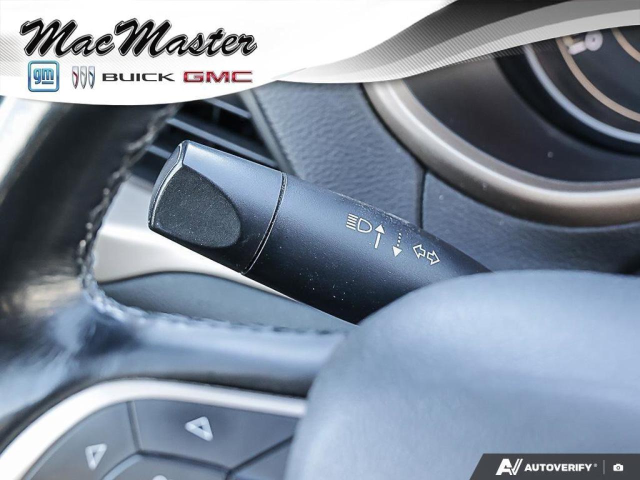 2015 Jeep Cherokee LatitudeNORTH, 4X4, V6, HEATED CLOTH, AS-TRADED! Photo