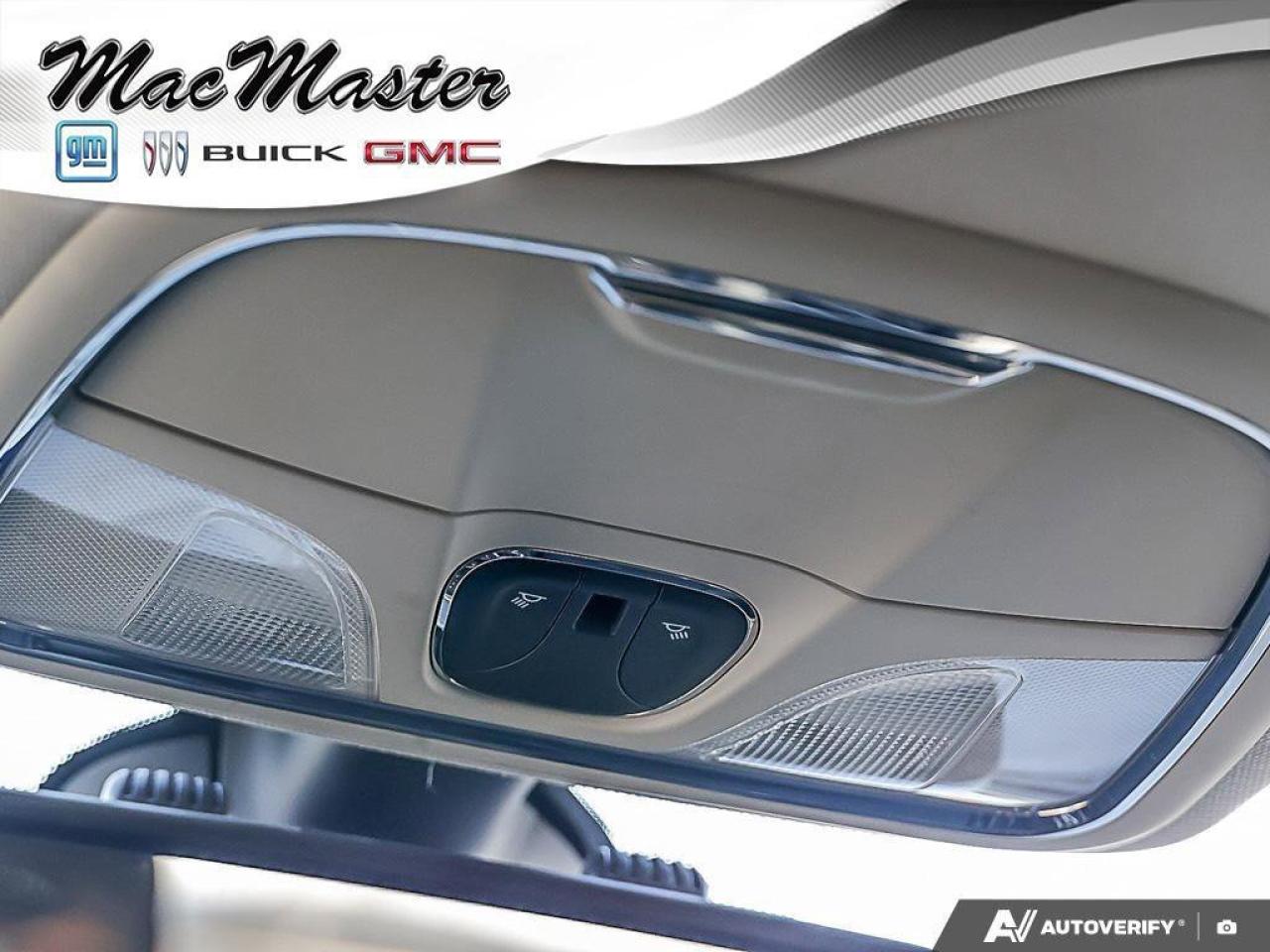 2015 Jeep Cherokee LatitudeNORTH, 4X4, V6, HEATED CLOTH, AS-TRADED! Photo