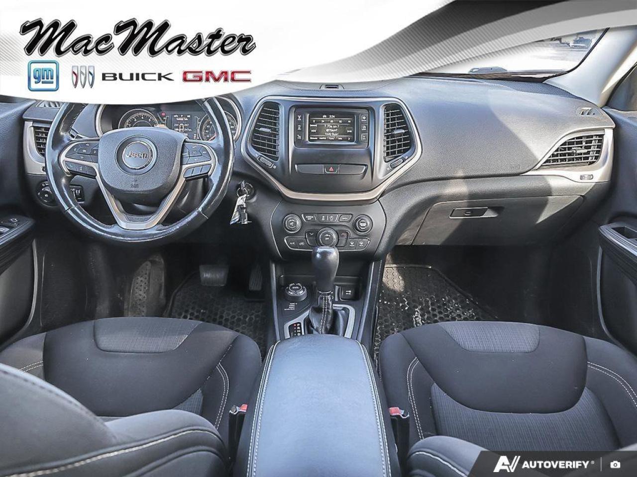 2015 Jeep Cherokee LatitudeNORTH, 4X4, V6, HEATED CLOTH, AS-TRADED! Photo