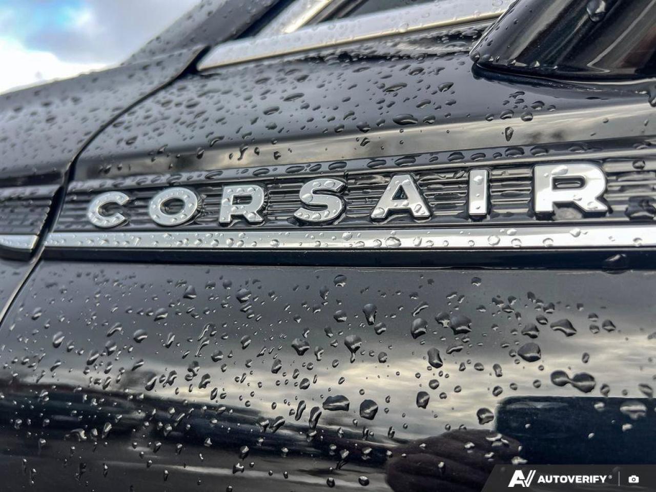 2021 Lincoln Corsair Reserve   LOW KMS   MOONROOF   LEATHER LOW KMS   M Photo