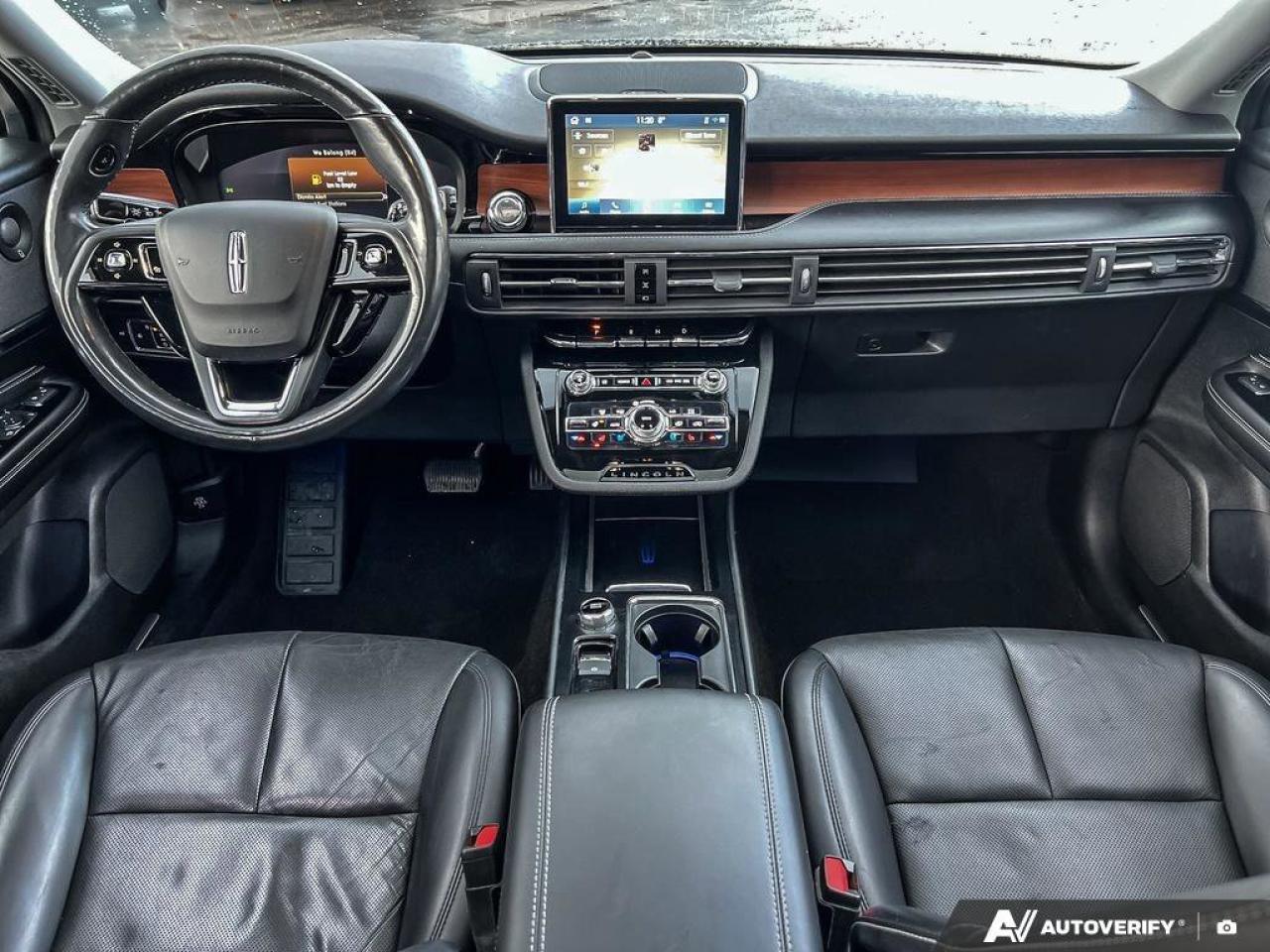 2021 Lincoln Corsair Reserve   LOW KMS   MOONROOF   LEATHER LOW KMS   M Photo