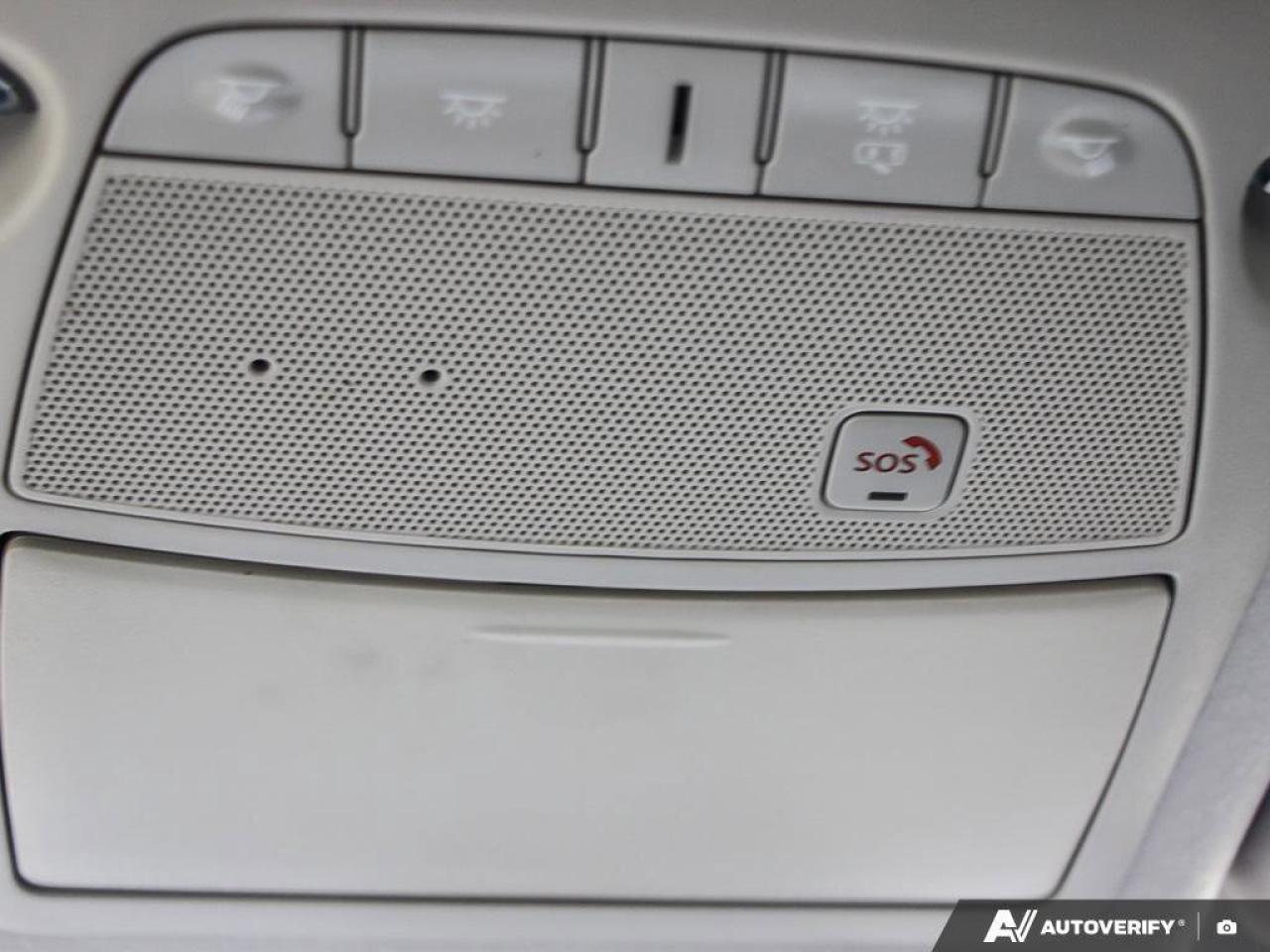 2018 Nissan Leaf SVELECTRIC, CARPLAY, BACKUP CAM, TWO SETS OF TIRES Photo