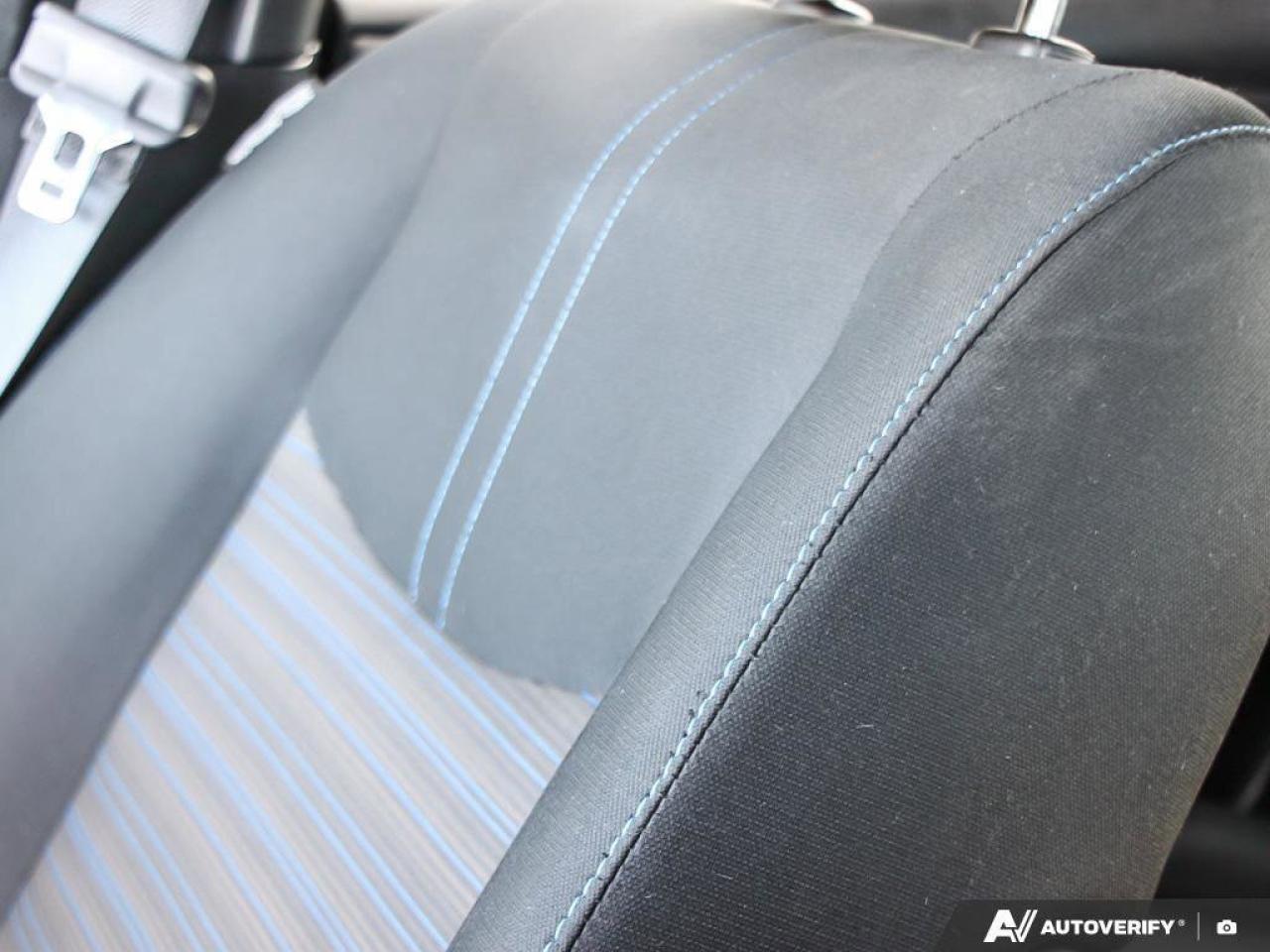 2018 Nissan Leaf SVELECTRIC, CARPLAY, BACKUP CAM, TWO SETS OF TIRES Photo