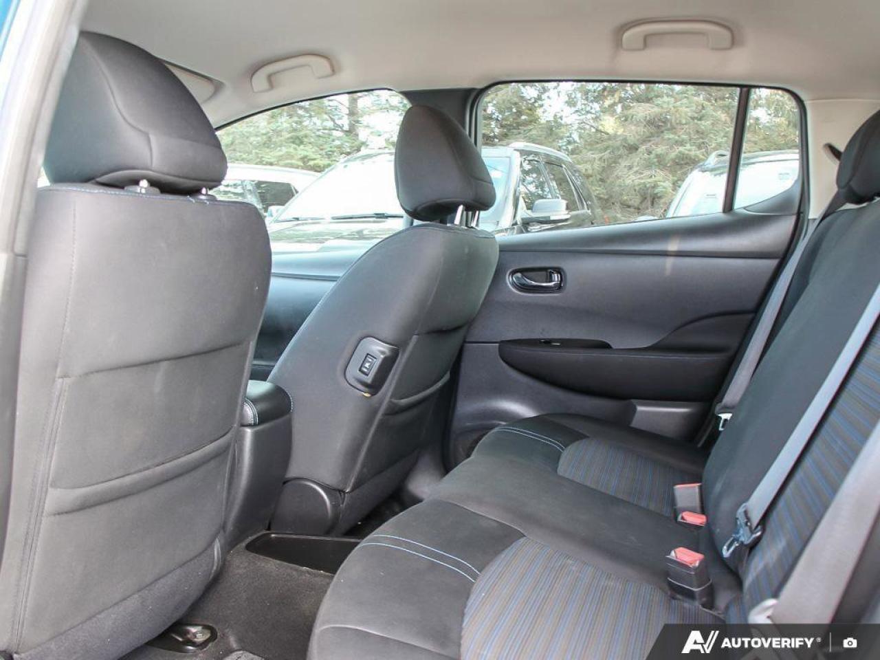 2018 Nissan Leaf SVELECTRIC, CARPLAY, BACKUP CAM, TWO SETS OF TIRES Photo