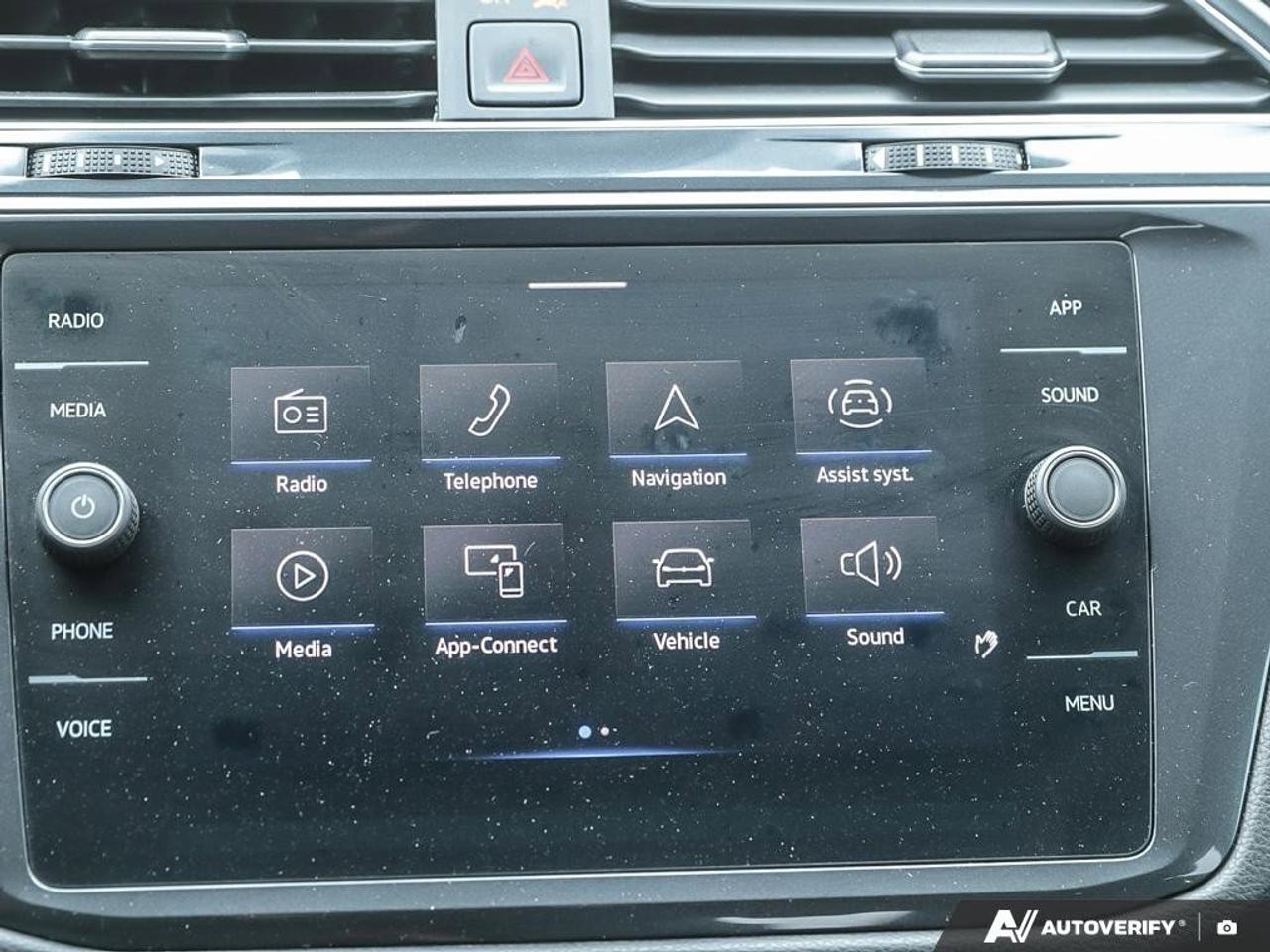 2022 Volkswagen Tiguan ComfortlineACCIDENT-FREE, HEATED SEATS, BACKUP CAM Photo