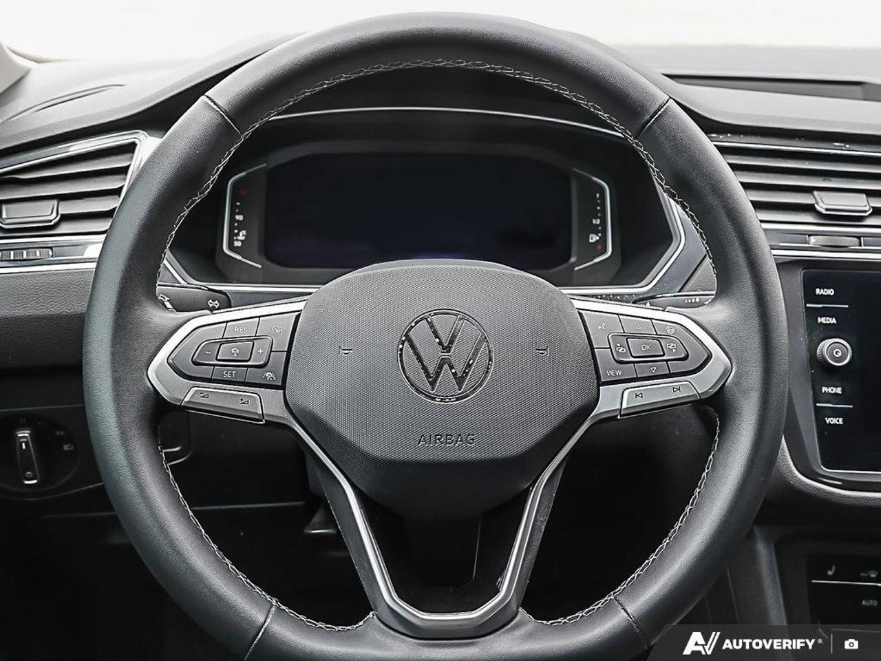 2022 Volkswagen Tiguan ComfortlineACCIDENT-FREE, HEATED SEATS, BACKUP CAM Photo