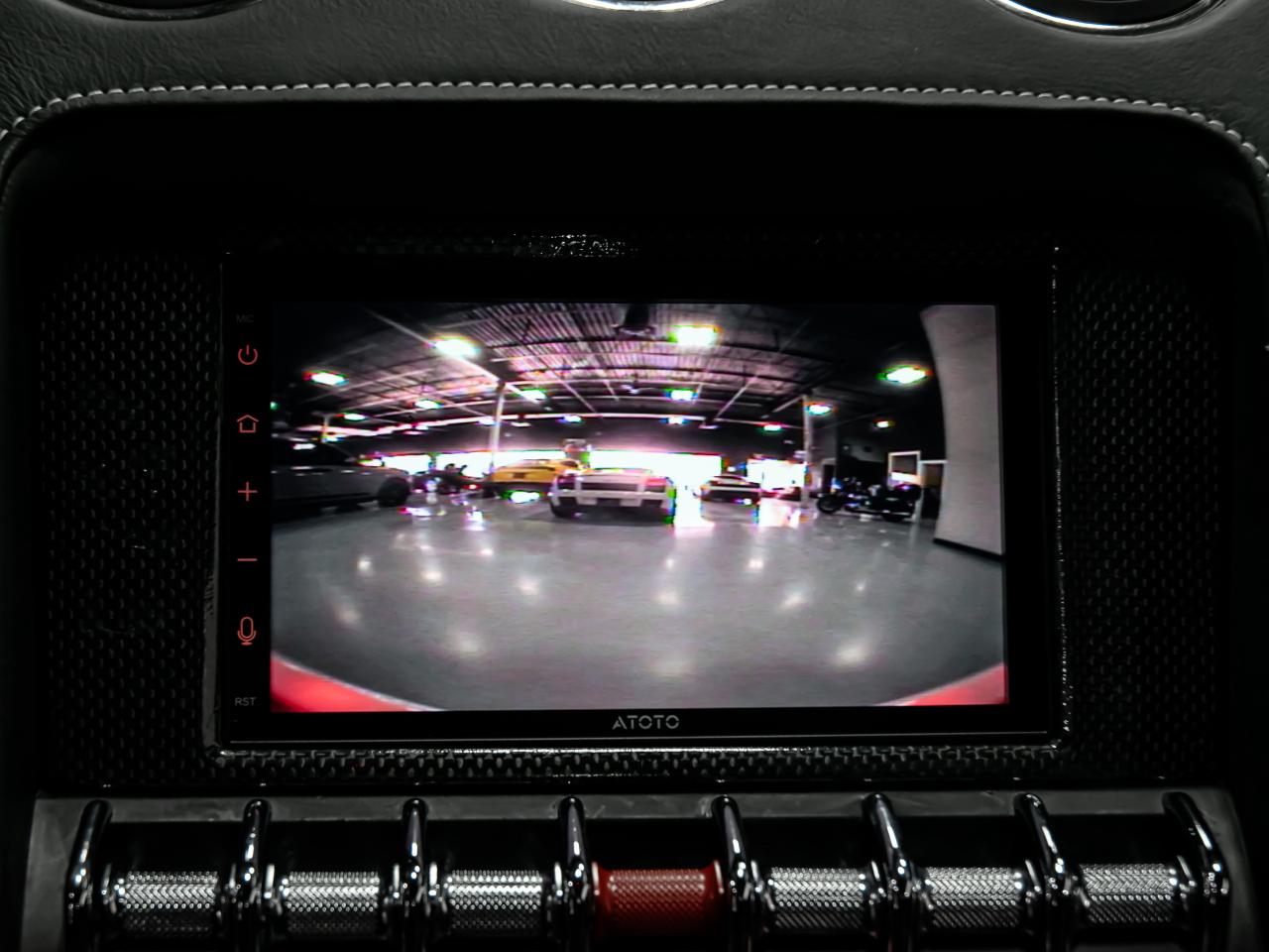 2009 Lamborghini Gallardo AWD REAR VIEW CAMERA SHOWROOM CONDITION Photo