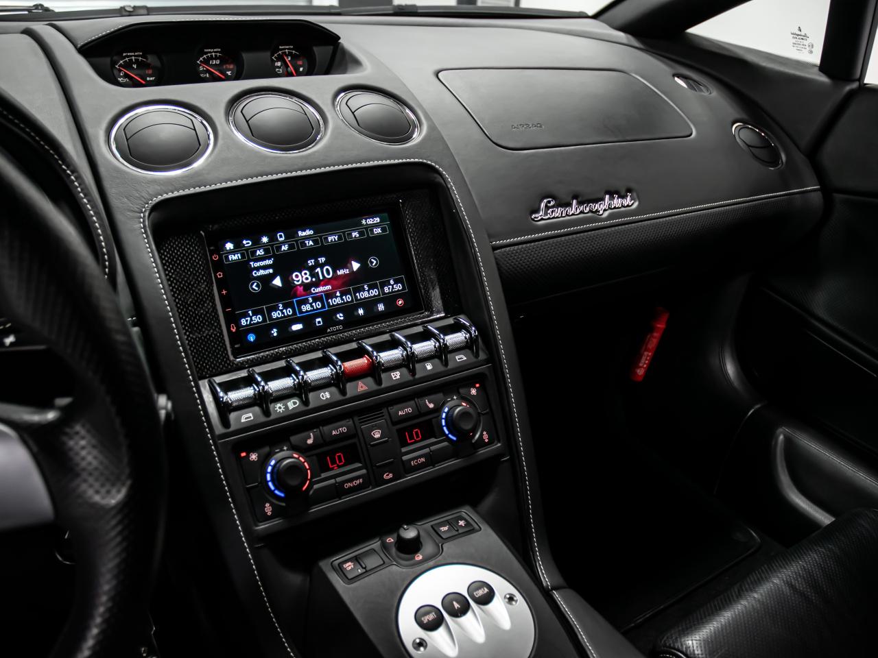 2009 Lamborghini Gallardo AWD REAR VIEW CAMERA SHOWROOM CONDITION Photo