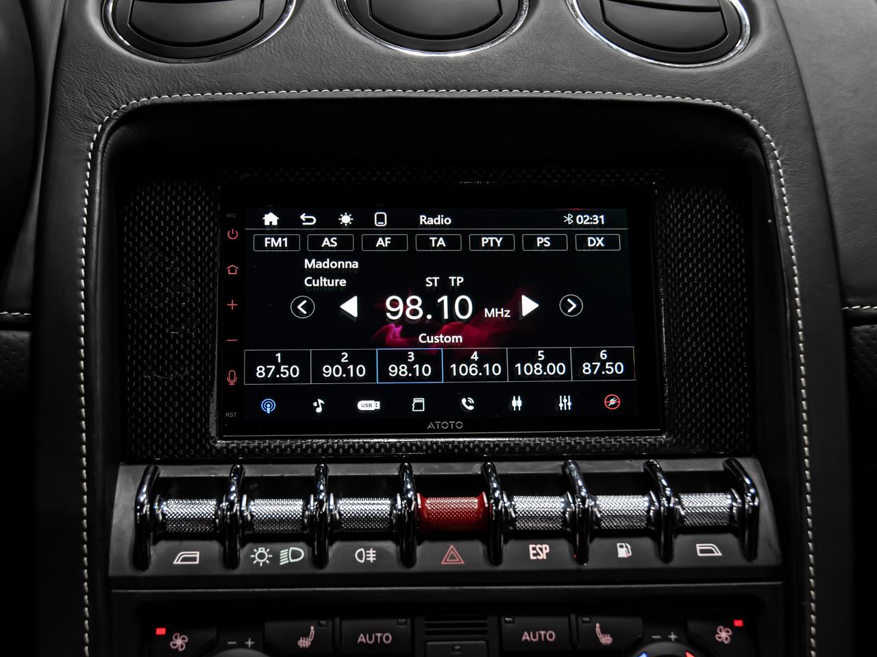 2009 Lamborghini Gallardo AWD REAR VIEW CAMERA SHOWROOM CONDITION Photo