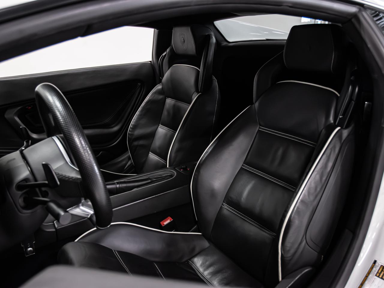 2009 Lamborghini Gallardo AWD REAR VIEW CAMERA SHOWROOM CONDITION Photo