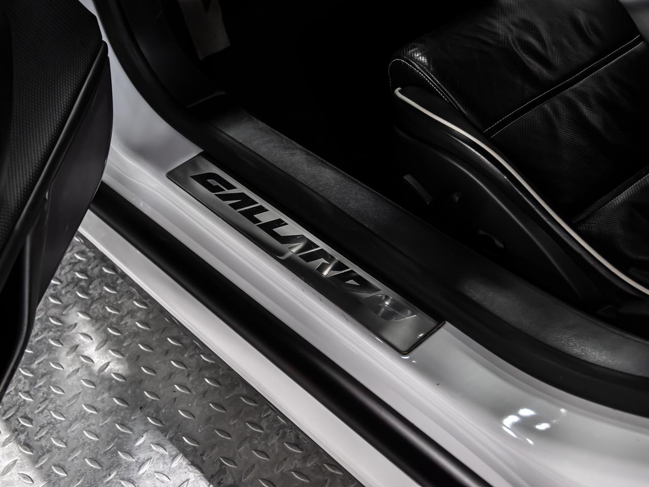 2009 Lamborghini Gallardo AWD REAR VIEW CAMERA SHOWROOM CONDITION Photo