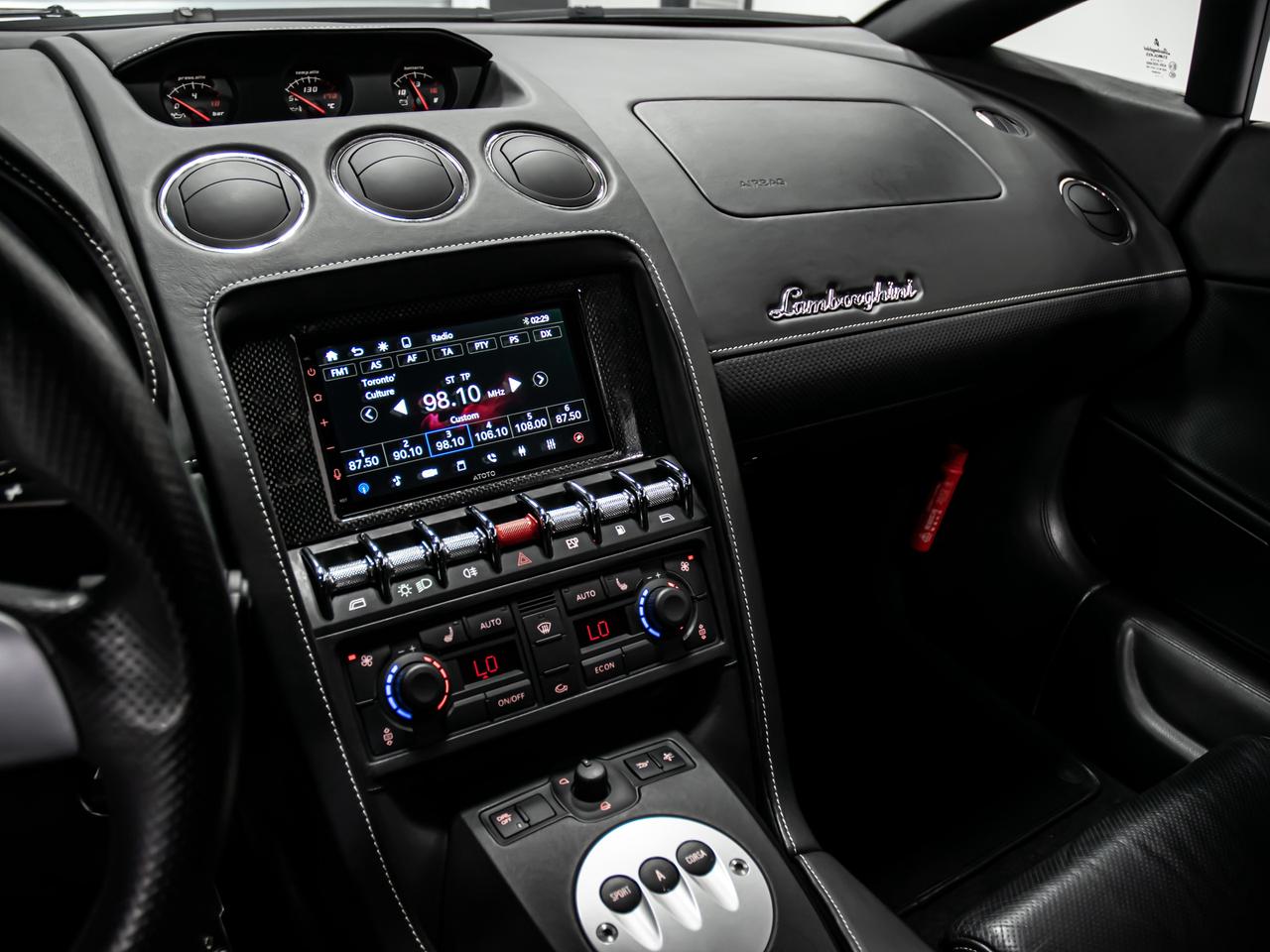 2009 Lamborghini Gallardo AWD REAR VIEW CAMERA SHOWROOM CONDITION Photo