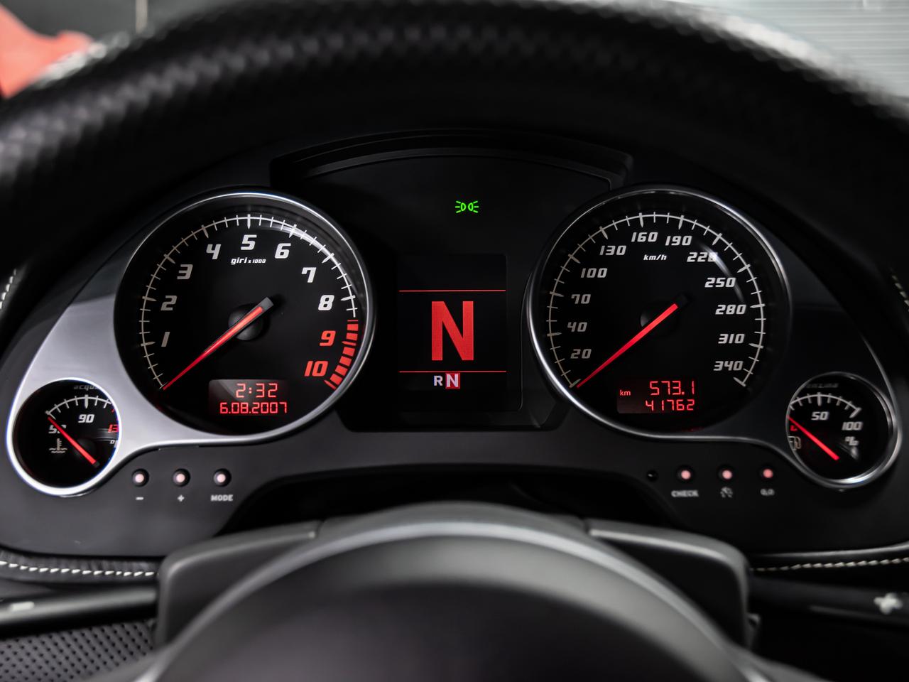 2009 Lamborghini Gallardo AWD REAR VIEW CAMERA SHOWROOM CONDITION Photo