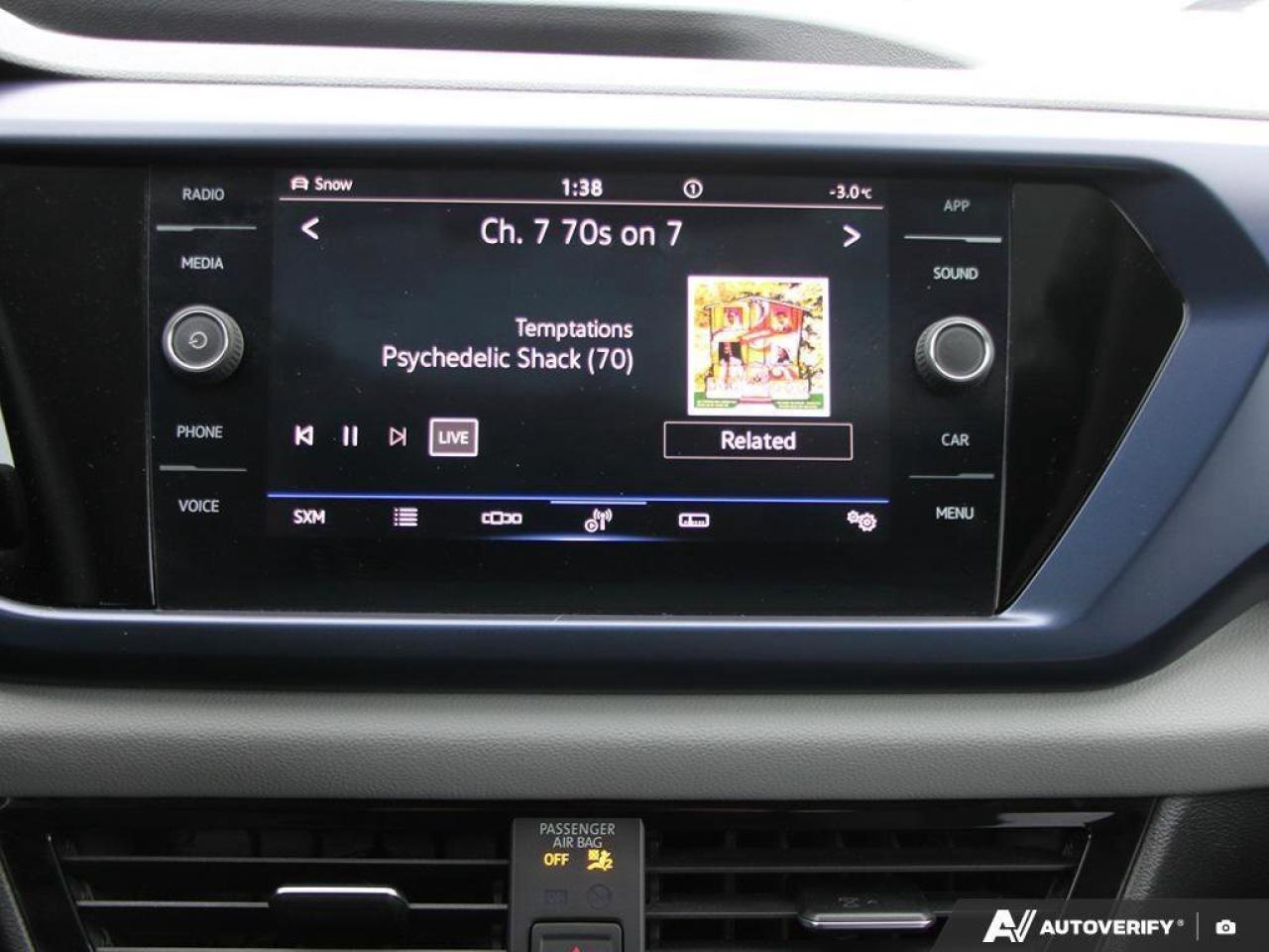 2022 Volkswagen Taos ComfortlineONE-OWNER, ACCIDENT-FREE, AWD, SUNROOF, Photo