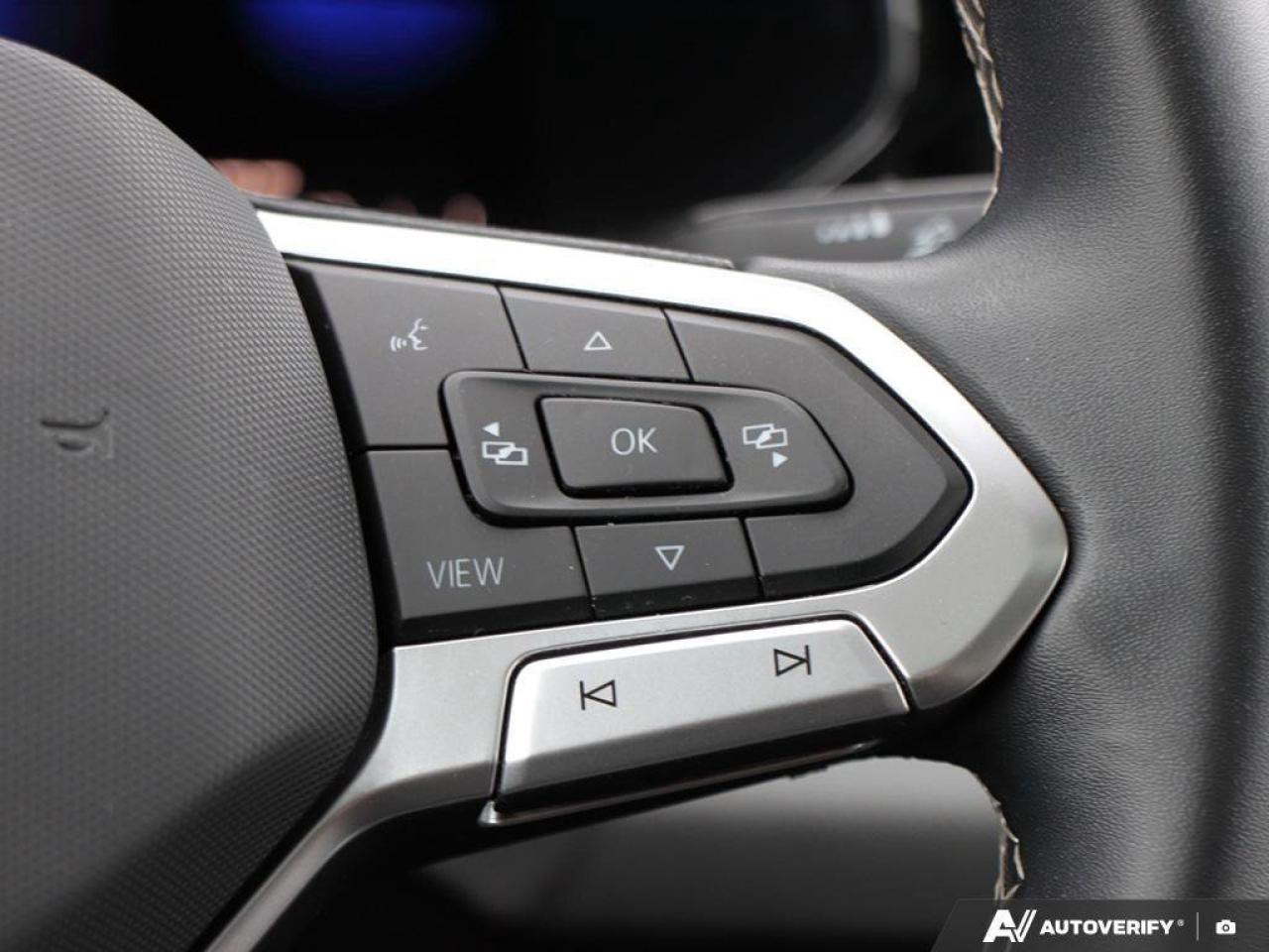 2022 Volkswagen Taos ComfortlineONE-OWNER, ACCIDENT-FREE, AWD, SUNROOF, Photo