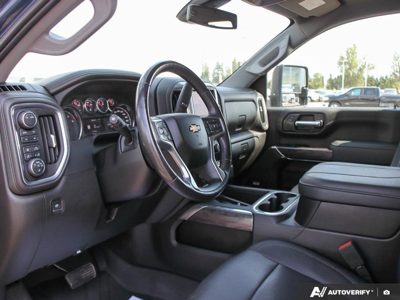 2023 Chevrolet SILVERADO 2500HD LTZLTZ DURAMAX, DOUBLE, 4X4, NAV, HTD/COOL, 1-OWNE Photo
