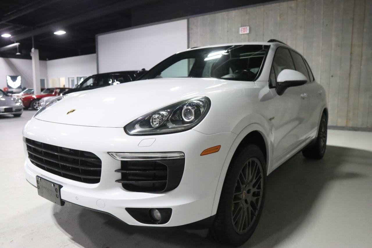 2017 Porsche Cayenne S E-HYBRID PLATINUM  NO ACCIDENTS  FULL SERVICE RE Photo2