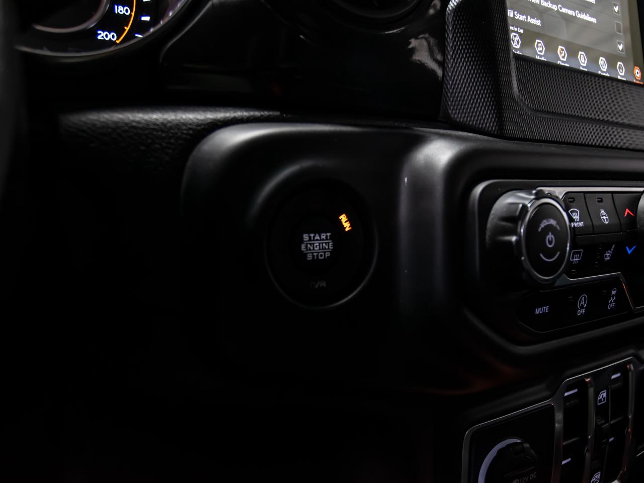 2022 Jeep Gladiator ALTITUDE 4x4 REAR VIEW CAMERA SHOWROOM CONDITION Photo