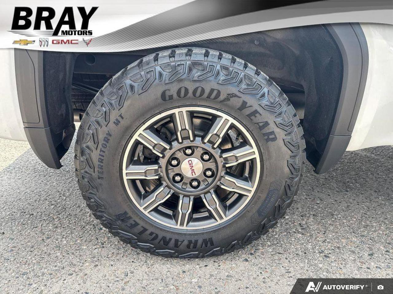 2024 GMC Sierra 1500 AT4   REFINEMENT AND RUGGEDNESS   RUNNING BOARDS Photo